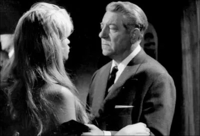 Quel est ce film de Claude Autant lara qui runit Bardot, Gabin et Edwige Feuillre ?