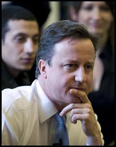 Pourquoi le Premier ministre britannique, David Cameron, risque-t-il de devenir trs impopulaire dans son pays ?