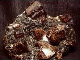 Quelle est cette pierre prcieuse ?