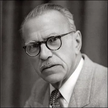 Qu'inventa Louis Rustin (1880-1955) ?