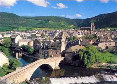 Quelle est la préfecture de la Lozère ?