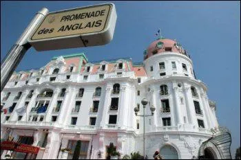 Direction la Cte d'Azur, d'abord  Nice au :