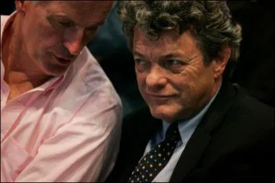 Jean-Louis Borloo vise Matignon, mais aussi le leadership des centristes. Comment devrait s'appeler la structure qu'il est en train de crer ?