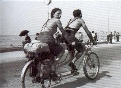 En quelle anne a eu lieu les lois sociales du Front populaire ?