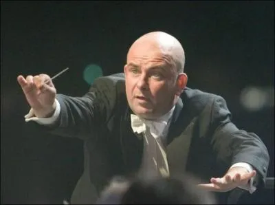 Chef d'orchestre fran�ais, il a �t� chef de l'orchestre de l'op�ra de Paris, du Qu�bec. Il a eu des �l�ves c�l�bres : Casadesus, Wallez. Qui est-ce ?