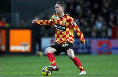 Evidemment, ce Sartre ci est moins connu que l'autre. Mais Romain a quand mme jou un match de C1 dans sa carrire de dfenseur. C'tait en 2004, avec Lyon, face...