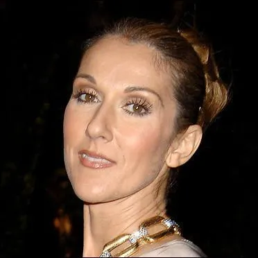 De quelle couleur sont les yeux de Cline Dion ?