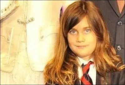 De quelle couleur sont les cheveux du fils de Cline Dion ?