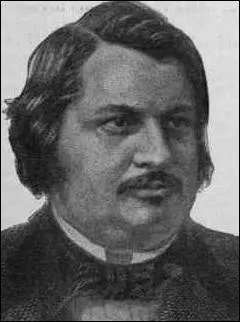Quel est cet crivain franais, tour  tour critique littraire, critique d'art, essayiste, dramaturge, journaliste, imprimeur ? Il est n  Tours en 1799.