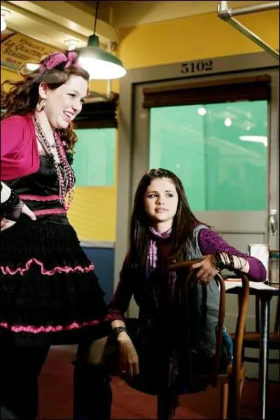 Comment se nomme Harper dans la vraie vie ?