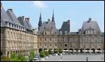 Deux villes runies depuis 1966, l'une possde la magnifique place Ducale et des quais en bordure de Meuse, l'autre dresse firement ses remparts mdivaux.
