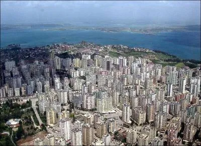 Quelle est cette grande ville touristique de Turquie, capitale de la'Riviera turque' ?