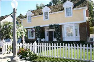 Qui est le propritaire de cette majestueuse maison ?