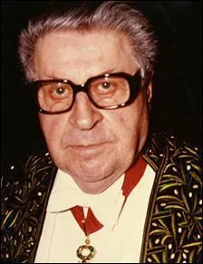 Ecrivain franais d'origine russe, il a crit, notamment 'Les semailles et les moissons' ?