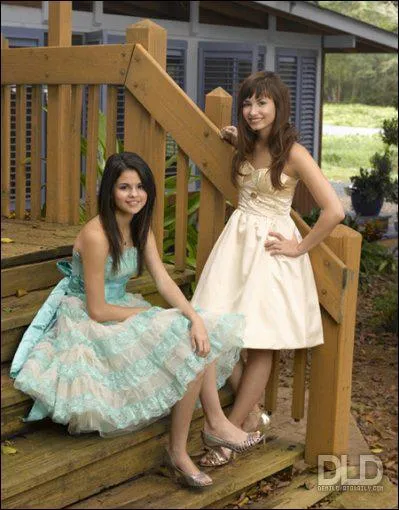 Dans le film 'Princess Protection Program', o elle joue avec Demi Lovato, quel est son rle ?