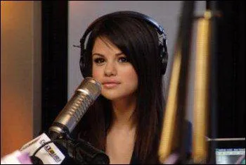 Quelle chanson n'est pas interprete par Selena ?