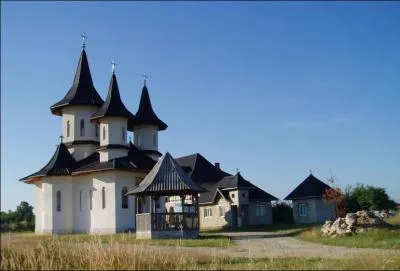 De quel pays le dictateur susnomm tait-il le chef .