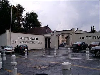 Taittinger. Cette famille bien connue dans le Champagne a aussi donn plusieurs hommes politiques; maires, dputs, snateurs, ministres. Jean Taittinger fut garde des sceaux et aussi maire de :