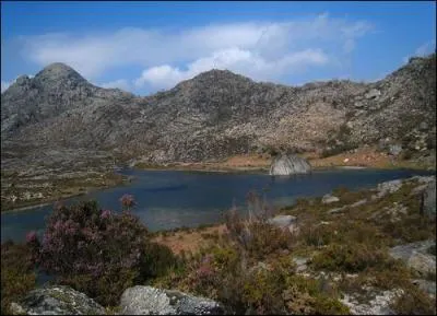 Le parc national de Peneda-Gers a t cr en 1971. A une altitude variant de 500  1400 mtres, il est situ au nord du :