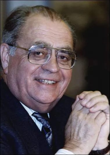 Quel est cet homme politique franais qui s'est soi-disant suicid en 1993 ?