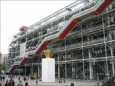 Ce batiment se trouve  Paris dans quel arrondissement ?