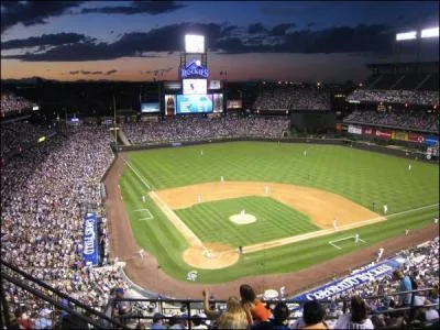 Combien de joueurs se retrouvent dans chaque quipe sur ce terrain ?