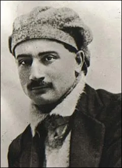 Roland Garros a travers la Mditerrane en 1913 et il a atterri ...