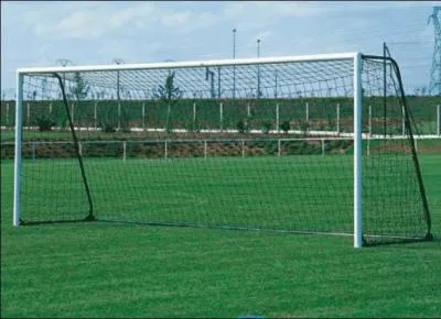 A quelle hauteur se trouve la barre transversale ?