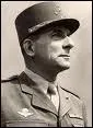 Commanda la Premire arme franaise en 1943, puis fut commandant en chef en Indochine