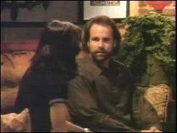 Alan, le petit ami de Monica, plait  tous ses amis... Quel est le nom de cet acteur connu pour son rle du rvrend Timothy Johnson dans 'Docteur Quinn' ?