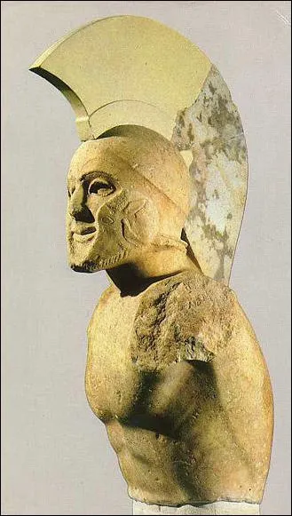 Ceci est un buste d'un hoplite casqu, dit  Lonidas . Il est au muse de Sparte. Dans quel pays se trouve Sparte ?