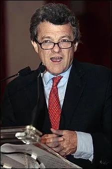 Jean-Louis Borloo a t l'avocat de :