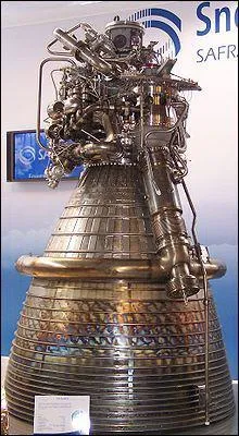 Ariane 1 tait quipe d'un moteur Viking; le dernier modle est quip d'un moteur nomm :