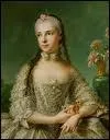 Marie  son cousin, Charles IV, elle prend pour amant un garde du corps nomm Manuel Godoy. Les origines exactes de sa descendance restent troubles... Comment se nomme-t-elle ?