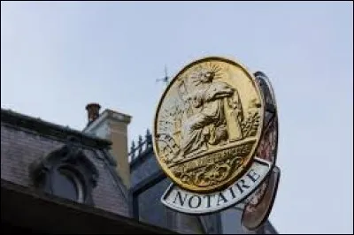 Si le notaire n'a pas le temps, que son -------------- le fasse !