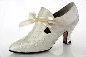 Comment dit-on 'des chaussures',