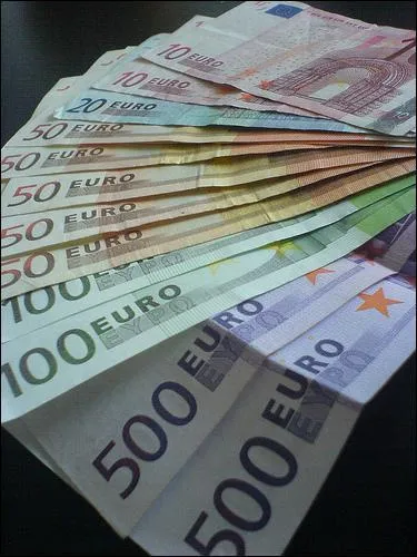 A hauteur de combien d'euros l'Union europenne va-t-elle aider l'Irlande ?