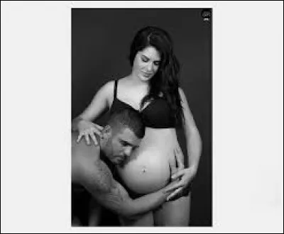 ''Une femme qui est enceinte, elle est aware qu'elle attend un enfant.''