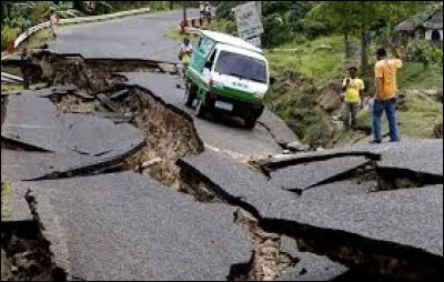 ''Si tu travailles au marteau-piqueur, le jour où il y a un tremblement de terre, désynchronise-toi sinon tu travailles pour rien ! ''