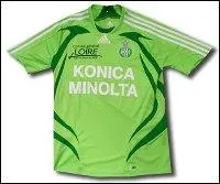 Quelle équipe porte ce maillot ?