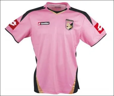 Quel club possède ce maillot ?