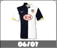 Quelle équipe porte ce maillot ?