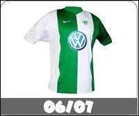 Quelle équipe porte ce maillot ?