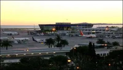 L'aroport de Nice est le combientime de France ?