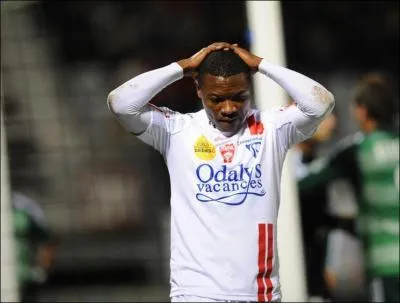 Comment s'appelle l'attaquant cam�rounais de Nancy ?