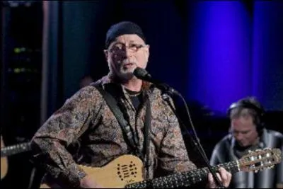 Patrick Normand ne chante pas la chanson...