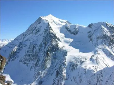 Avec ses 3779m le Mont Pourri est le deuxime sommet du massif de la Vanoise. Il est en rgion :