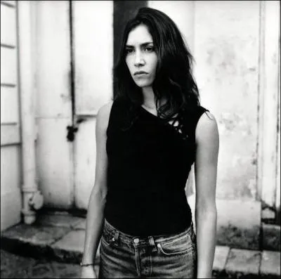 Laquelle de ces chansons a-t-elle produite ?