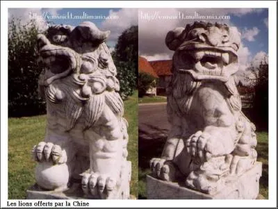 En 1974, des paysans ont dcouvert le tombeau de leur premier empereur. Il s'agissait d'une immense ncropole, peuple d'une arme de soldats. O cette dcouverte a-t-elle t faite ?