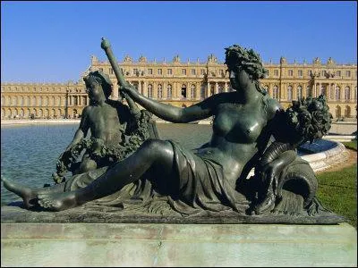 En collaboration avec Le Brun, ce sculpteur a contribu  l'embellissement du parc de Versailles. On peut encore y admirer ses oeuvres, dont 'L'Enlvement de Prosperine par Pluton'. De qui s'agit-il ?